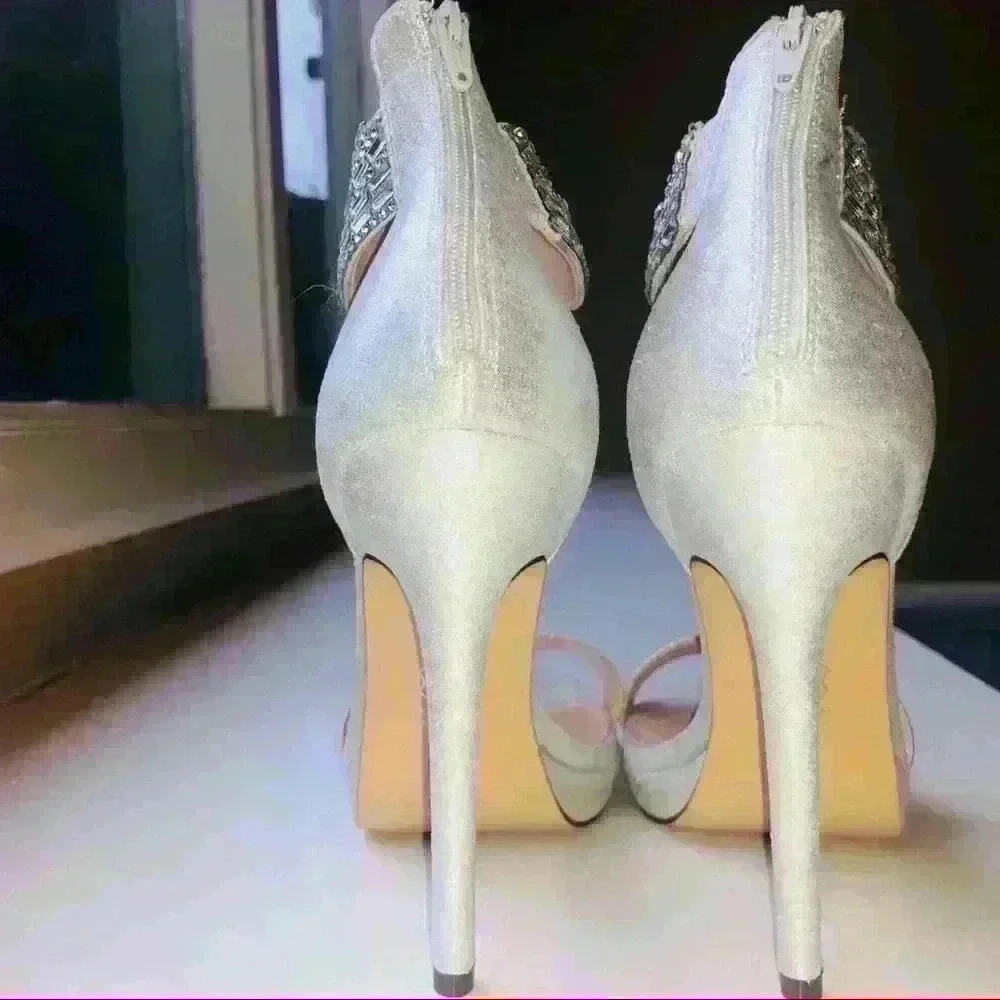 NEW!🥳🎊HOST PICK🎊🥳Nina Fayth Platform Heels. - Picture 3 of 7